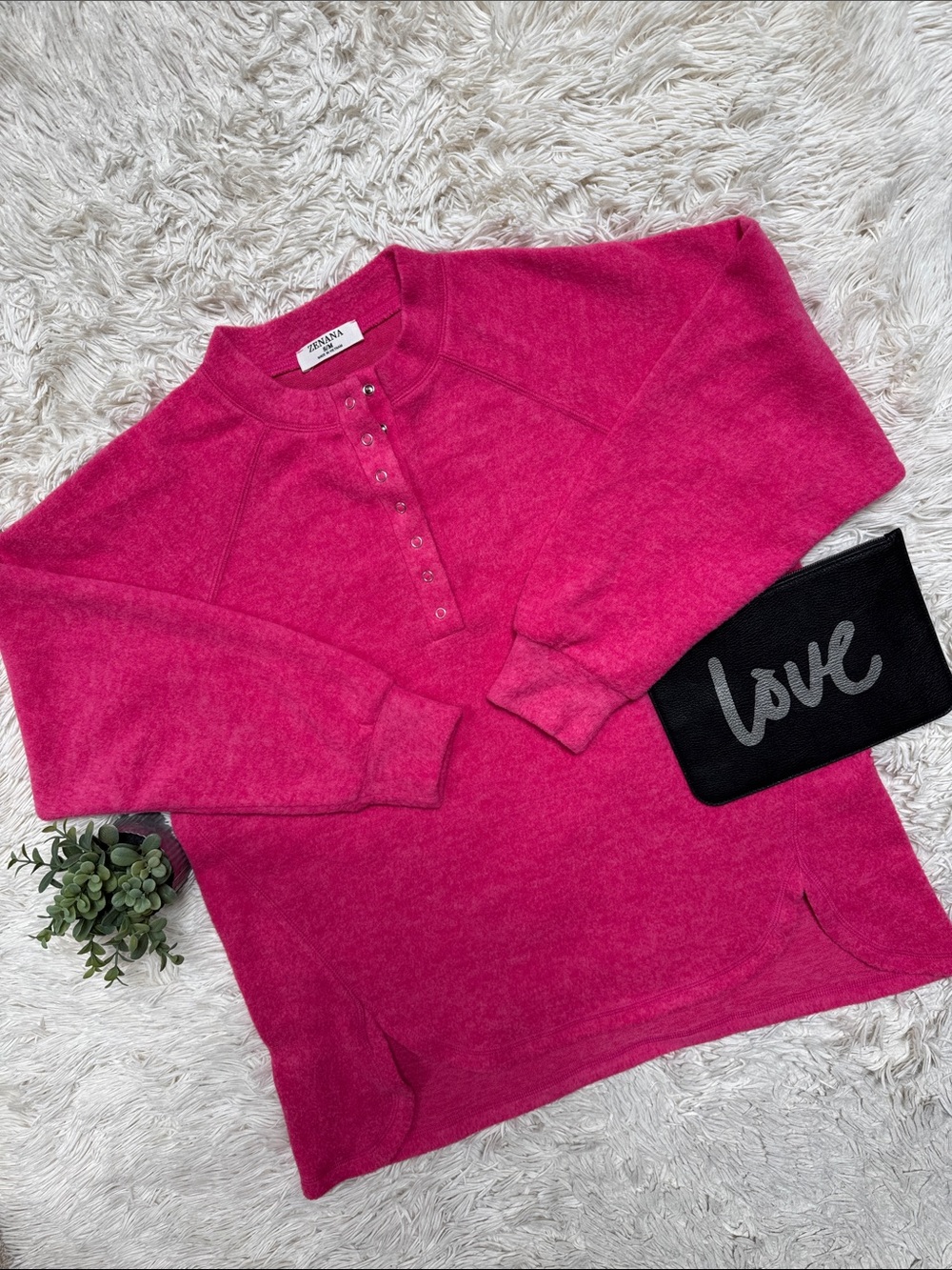 Zenana Hacci Front Snap Henley Top 💗 Hot Pink